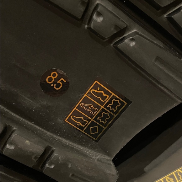 NWOB Jeffrey Campbell Tanked Boot in Taupe, Size 7.5 - Picture 6 of 12